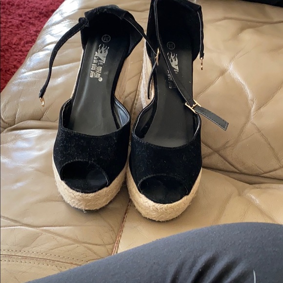 Wedges - Picture 2 of 3